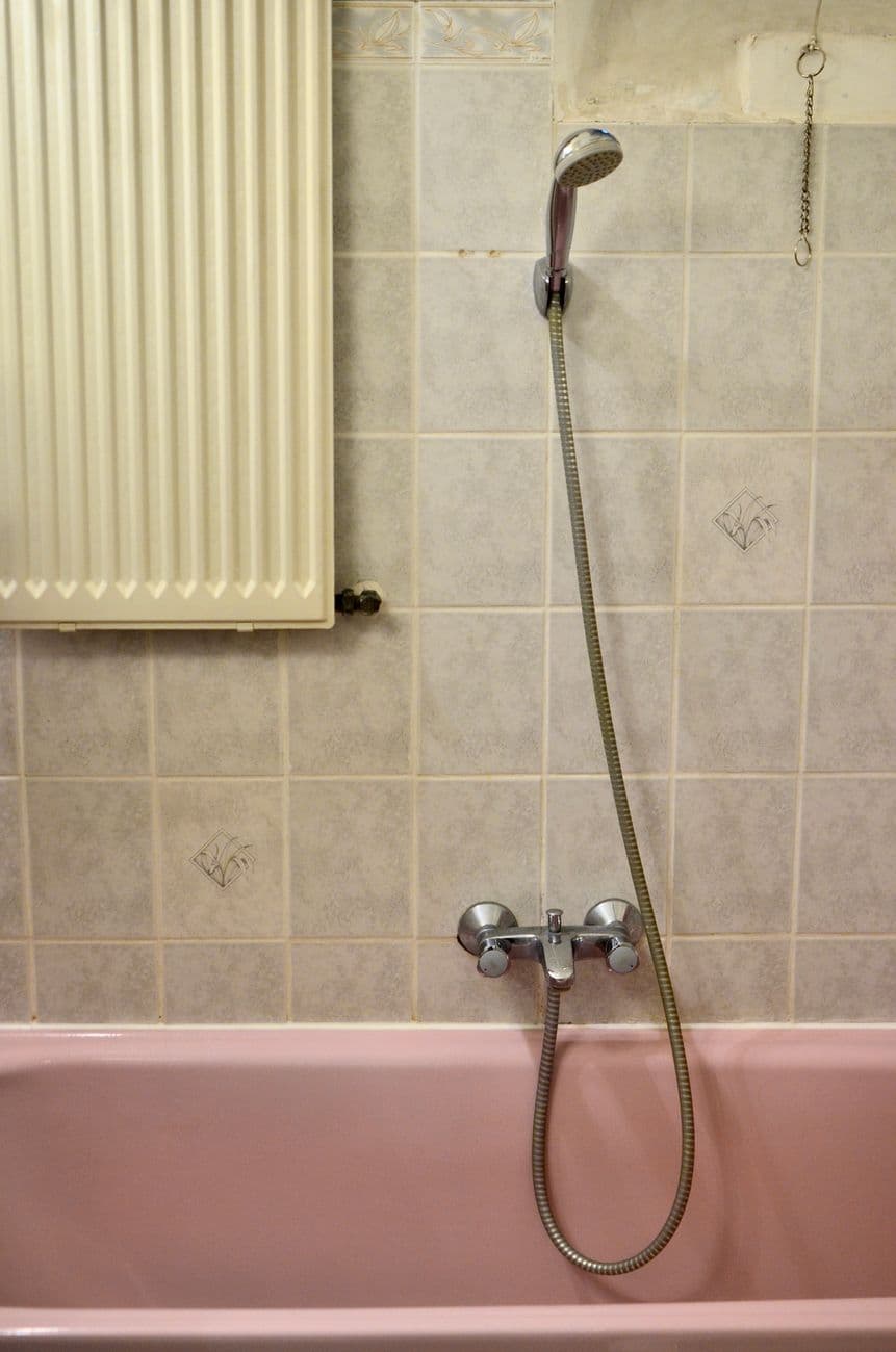 Avant — douche sans cabine en verre